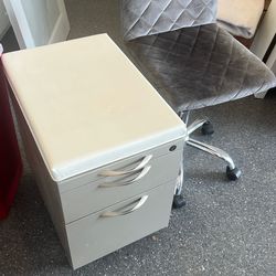 Chair and rolling chair filing cabinet