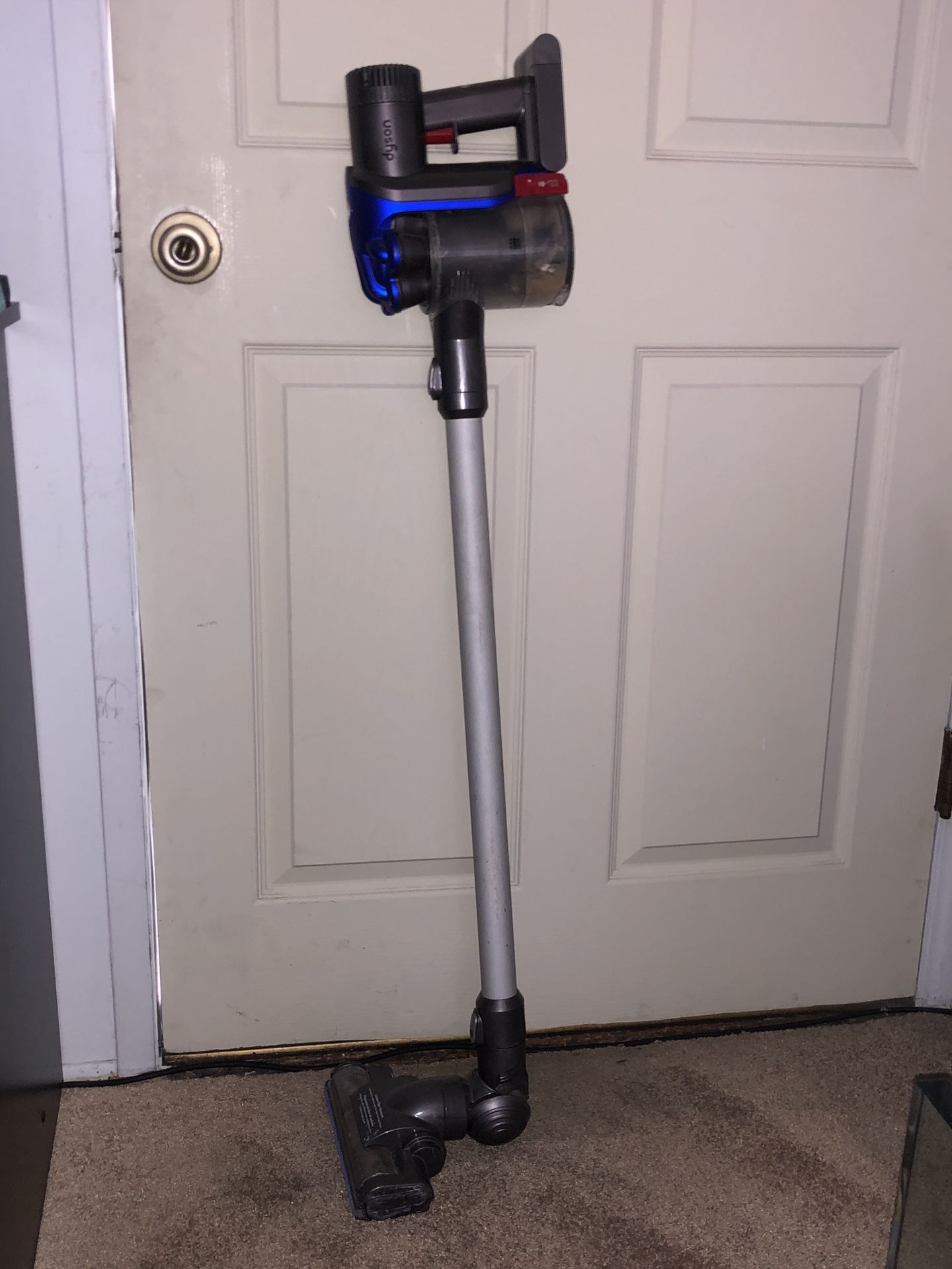 Dyson vacuum hand held with charger. DC35
