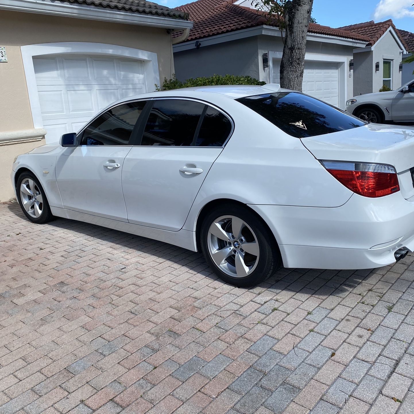 2007 BMW 525i