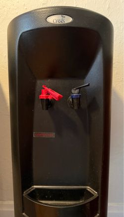 Oasis Water Dispenser