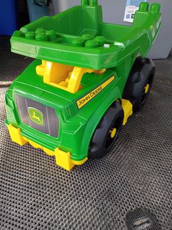 John Deere dump truck toy