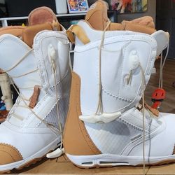 Emerald Burton Snowboard Boots Size W 5.5