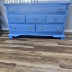 Solid Wood 8 Drawer Dresser