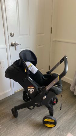 Doona carseat With base