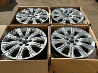(4) 10-Spoke 19x8.5 Wheels Ultra Silver Metallic NO INSERT CADILLAC CTS 23221692