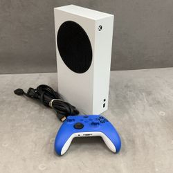 Xbox Series S 256 Gb With Cords And Controller