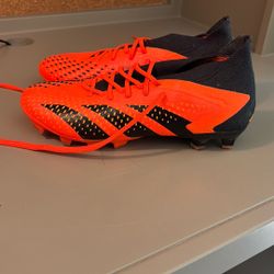 Adidas Predator Unisex Soccer Cleats (Orange/Black Size 6.5) *HARDLY WORN”