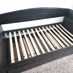 daybed with trundle 