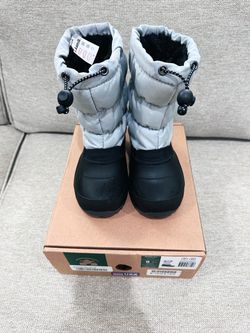 Like new Kamik size 9 toddler boots