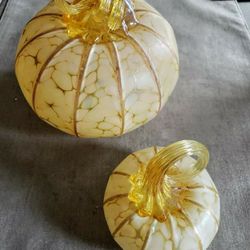 Collectors Glass White Aspen Pumpkins