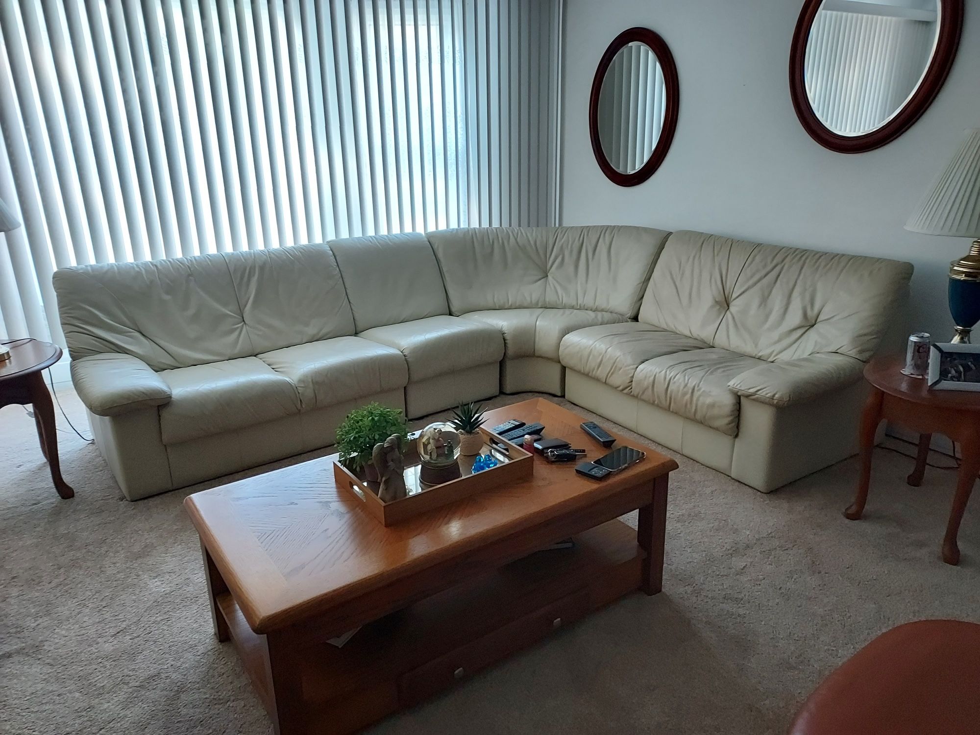 Leather Sectional 120x98