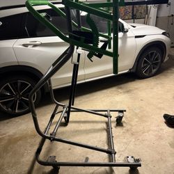 Jeep Wrangler/ Ford Broncos  Hardtop Hoist and Lift