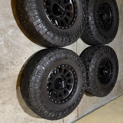 37x12.50r18 Methods 8lug 8x170mm 