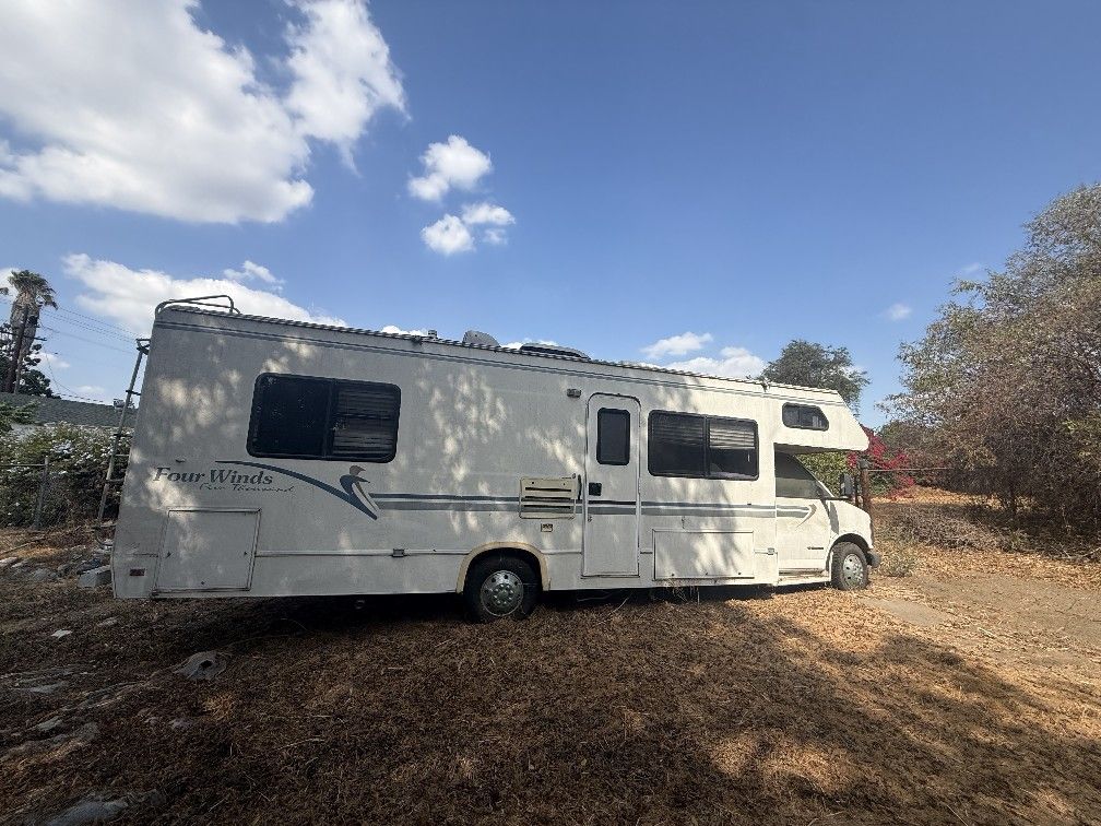 2001 Thor Fourwind 5000