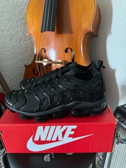 Nike all black Vapormax