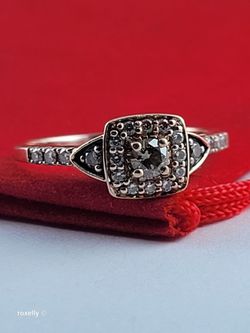 $2,000 Vintage 14K Rose Gold Genuine Chocolate & Vanilla Diamonds Le Vian Ring Size 8 – Solid Gold! 👌🎁Post Tags: Anillo de Oro