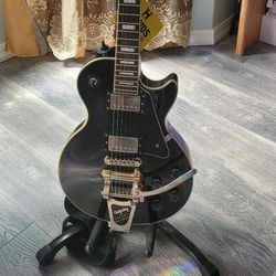 $550 OBO - EPIPHONE Les Paul Custom PRO with  Vibramate V7 and Bigsby B7 Vibrato Tailpiece
