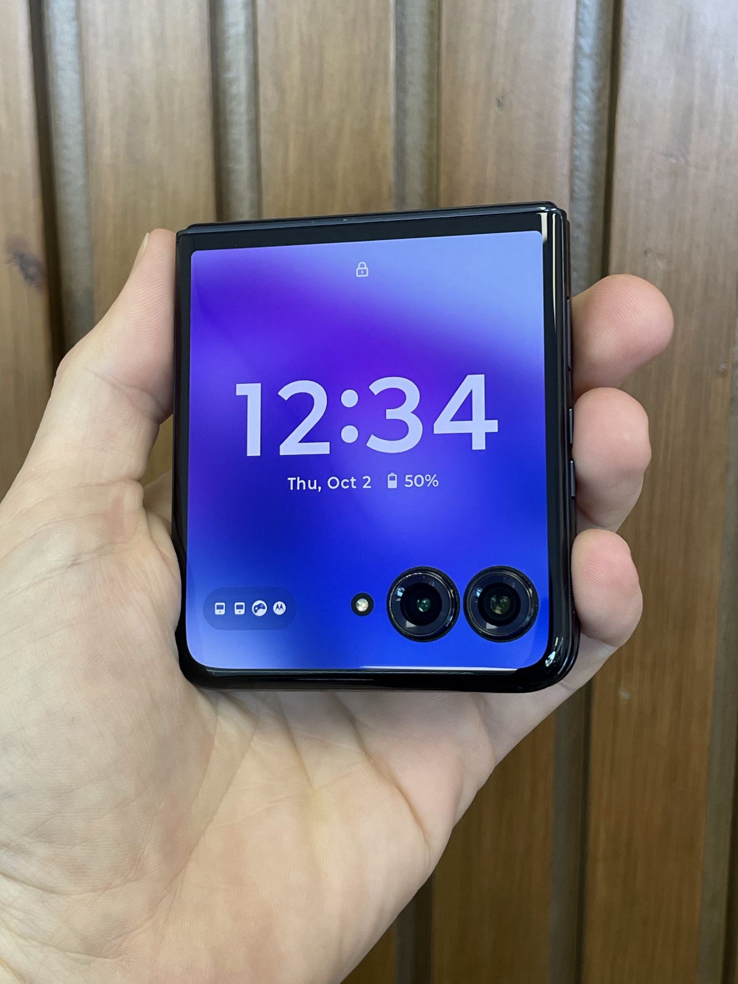 Motorola Razr Plus 2024