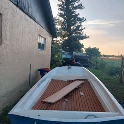 Boat and engine With Trailer 