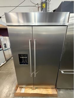 Kitchen aid 29.4 Cu. Ft. 48" Built In Side-By-Side Refrigerator With Ice And Water Dispenser