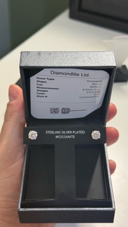 Moissanite Studs