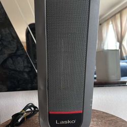 Lasko Oscillating Tower Space Heater – 1500W