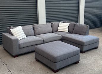 Thomasville 3pc. Sectional “Artesia” Nailhead Trim w/ Ottoman