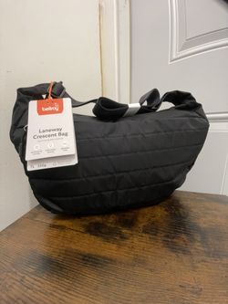 Bellroy Laneway Crescent Bag 7L – Black – NEW w/ Tags