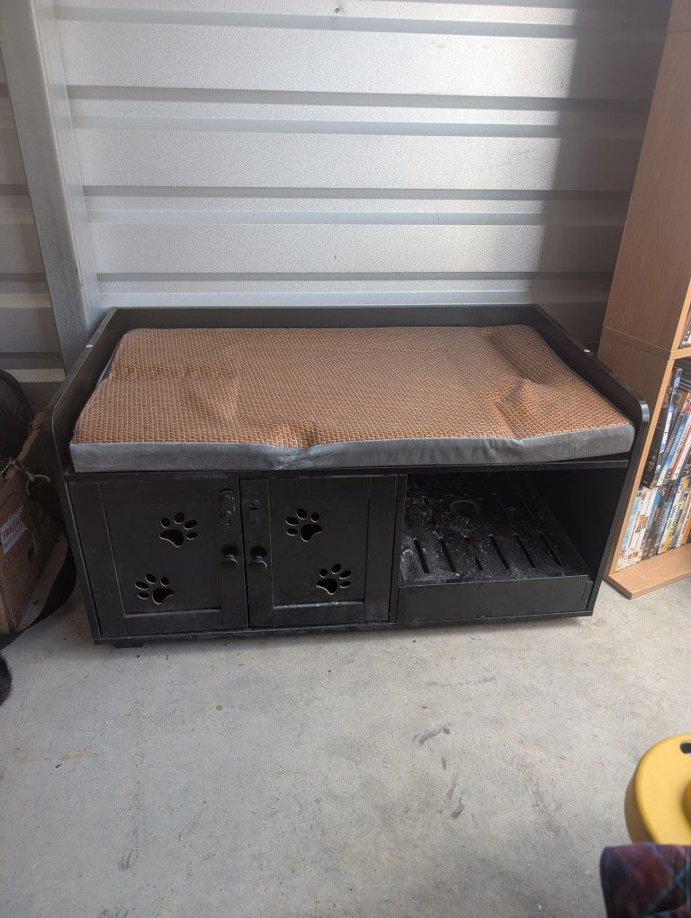 Enclosed Bench Cat Litter Box