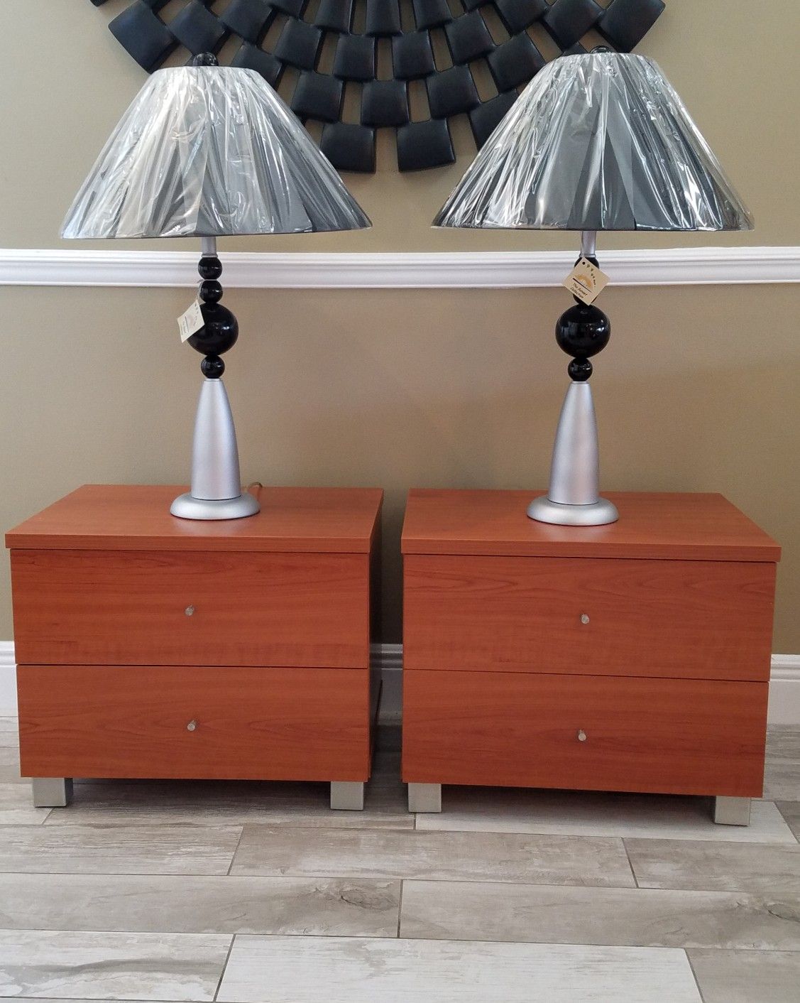 Brand new modern 2-door cherry wood nightstands/ end tables with two brand new lamps and shades H=18.75" w=22.75" d=16"