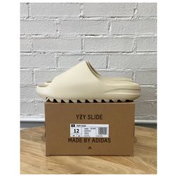 YEEZY SLIDE BONE — Sizes 11