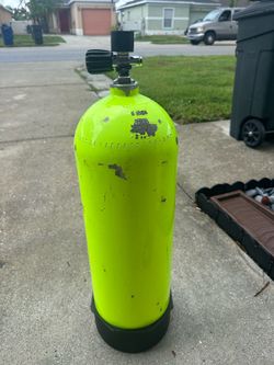 Scuba Tank - Aluminum 100 cubic foot Scuba Diving Air Tank, current Viz & Hydro Inspection