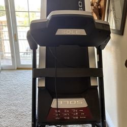 Treadmill Sole F80
