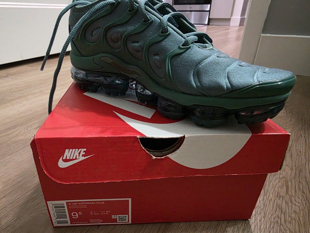 Womens Vapor Air Max 9.5