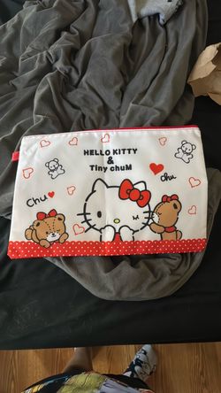 Hello Kitty & Tiny Chum Zip Pouch
