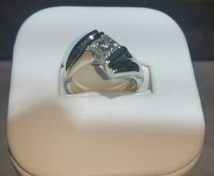 Diamond ring Engagement ring