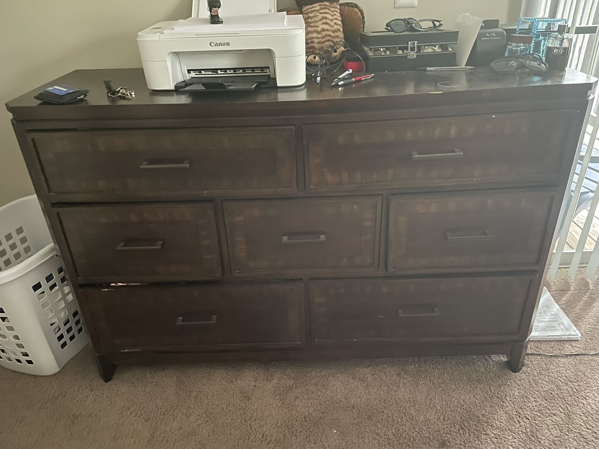 Dresser