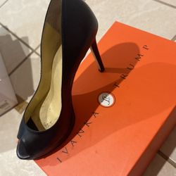 Ivanka Trump Heels Black Size 8.5