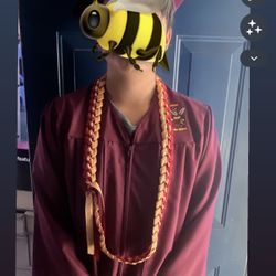 Graduation Lei ♥️💛🐝