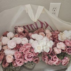 12  CENTER PIECES