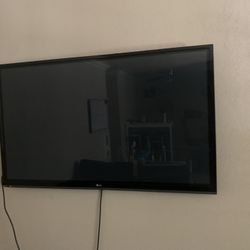 TV - LG 43UR78006LK $100 OBO
