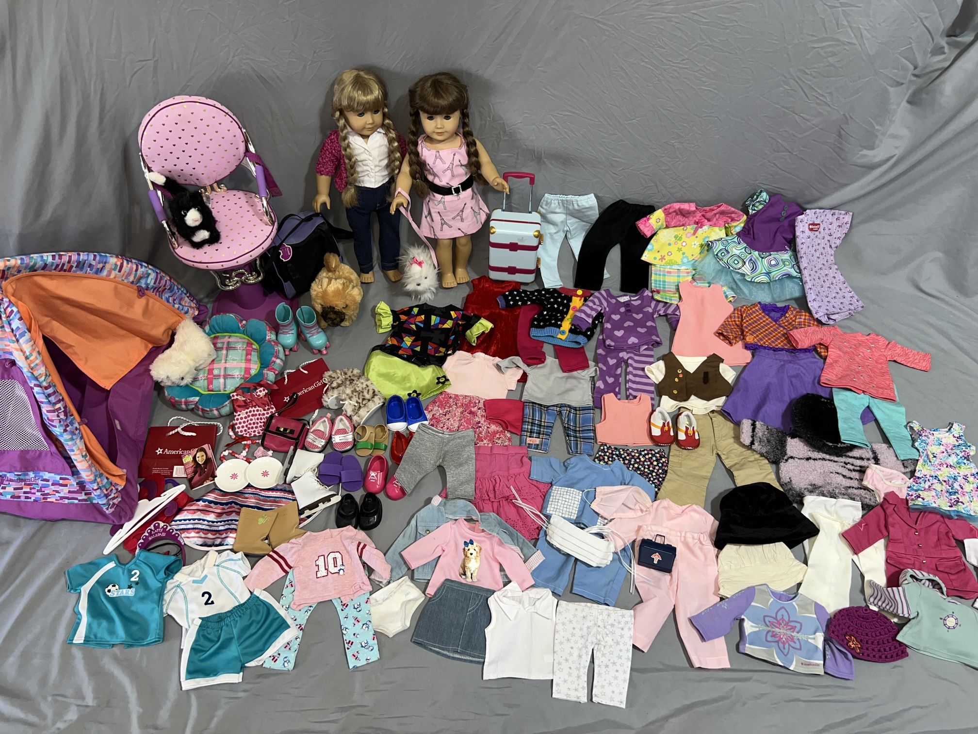 Pleasant Company American Girl Dolls Huge Lot Clothes & Accessories