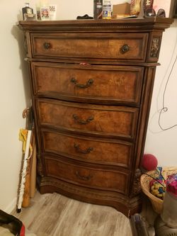 Dresser