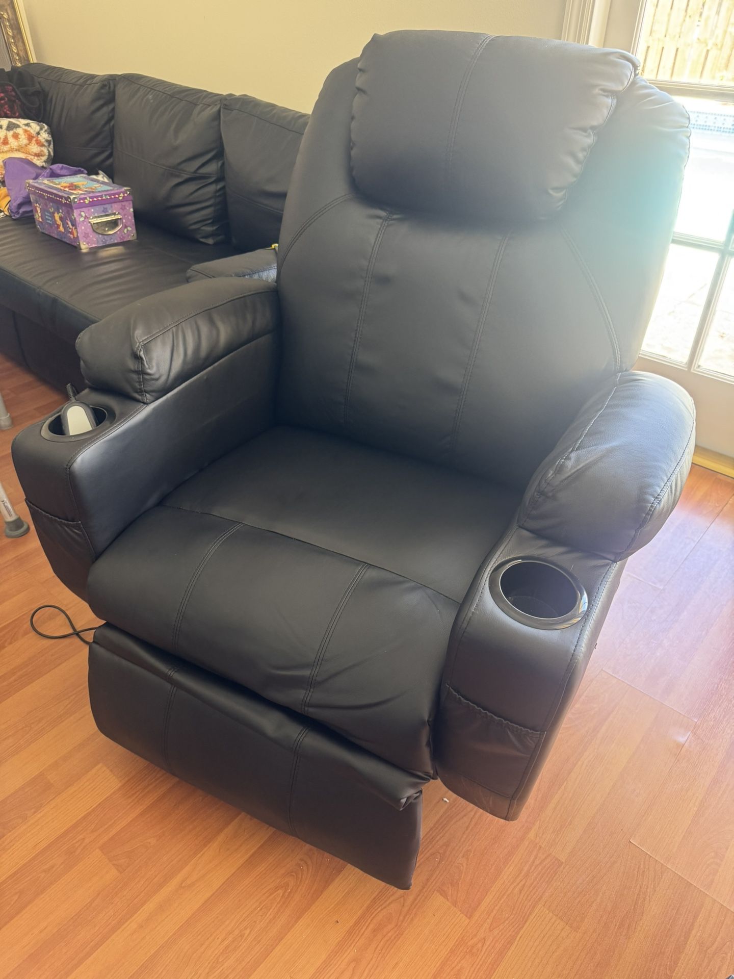 Recliner Lift Chair In black