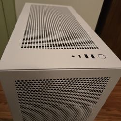 (Price Drop) NZXT H7 FLOW PC Case