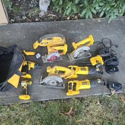 Dewalt Tool Combo Pack 3 Circular Saws Two Sawzalls Impact Drill Two Flashlights Two Batteries Two Chargers