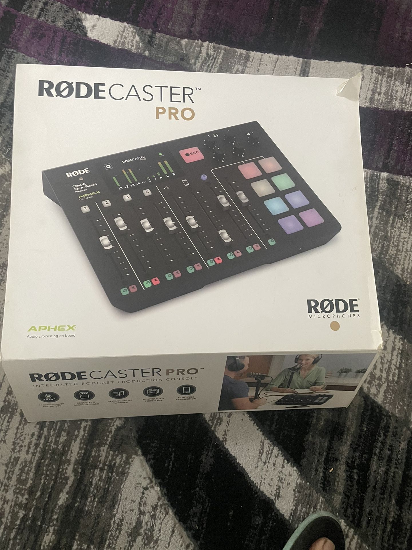 Rode Rodecaster Pro Podcast Production Studio W/Box Never used only missing 2 x pad label card in scuffed box