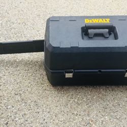 DEWALT 60V MAX 20in. Brushless Battery Powered Chainsaw Kit, (1) FLEXVOLT 6Ah Battery, Charger & 20i