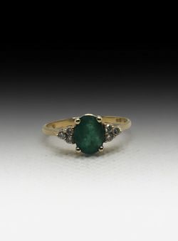 Emerald & Diamond Cocktail Ring 14k Gold (1.3dwt)