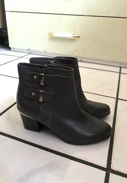 Isaac Mizrah Boots